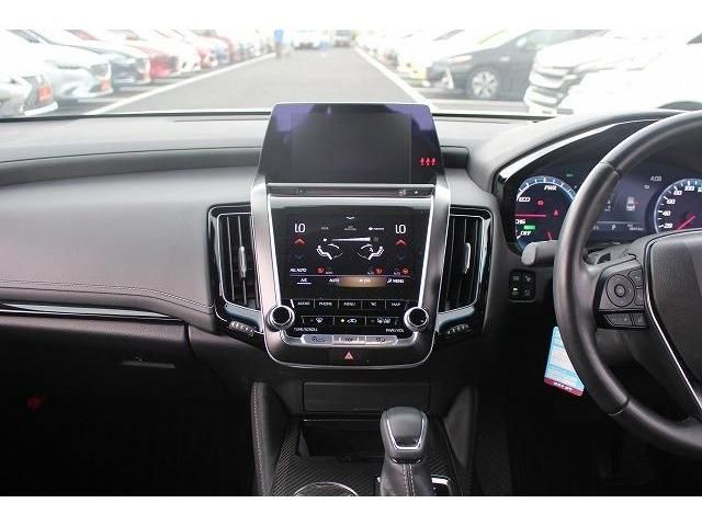 Toyota CROWN SEDAN 2019-05 5869-16