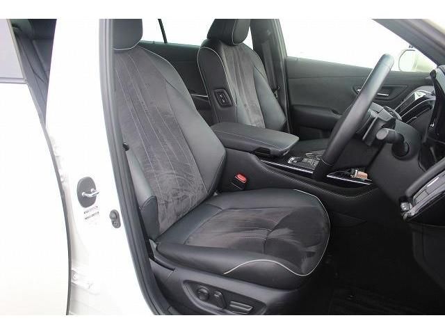 Toyota CROWN SEDAN 2019-05 5869-13