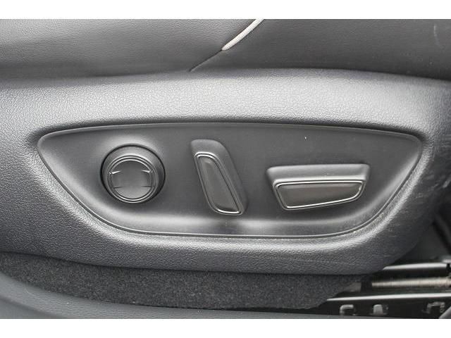 Toyota CROWN SEDAN 2019-05 5869-5