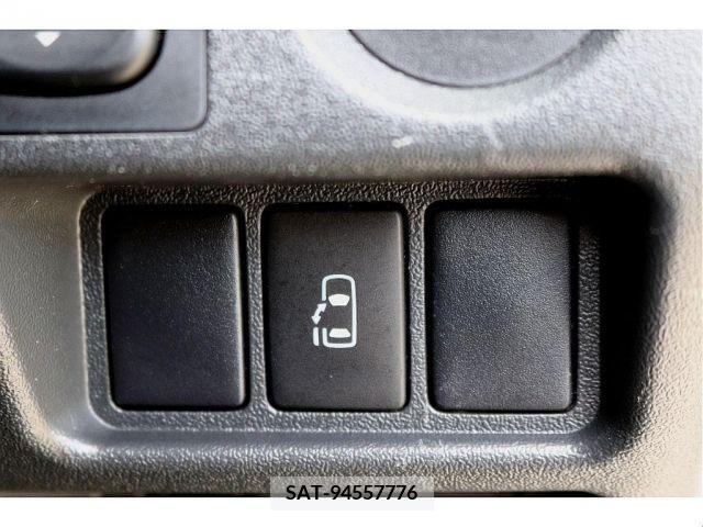 Toyota HIACE WAGON 2014-01 348979-18