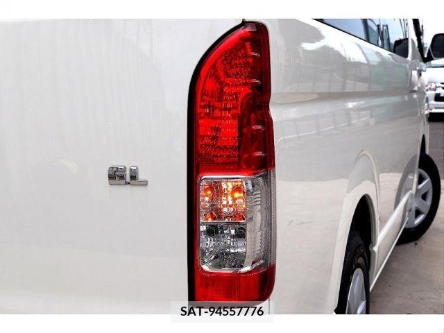 Toyota HIACE WAGON 2014-01 348979-10