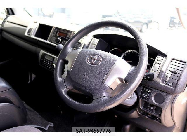 Toyota HIACE WAGON 2014-01 348979-12