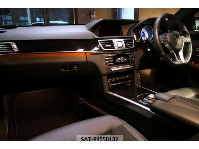 Mercedes Benz E-CLASS 2014-02 236668-16