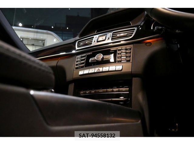 Mercedes Benz E-CLASS 2014-02 236668-11