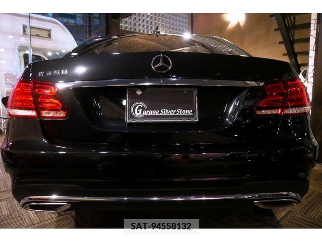 Mercedes Benz E-CLASS 2014-02 236668-2