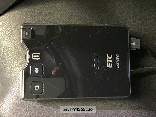 Nissan NOTE 2013-09 383143-3