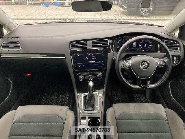 VolksWagen GOLF VARIANT 2017-06 224268-1