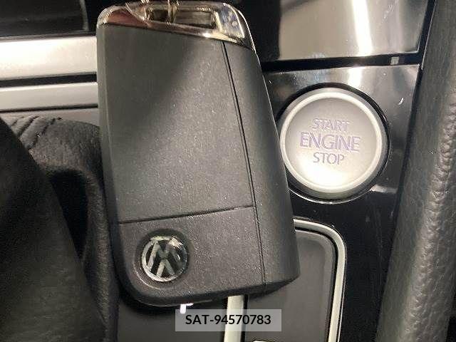 VolksWagen GOLF VARIANT 2017-06 224268-6