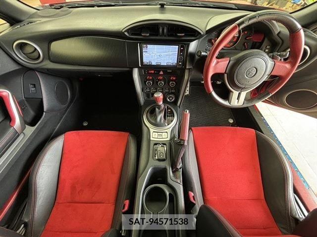 Toyota 86 2014-02 382471-19