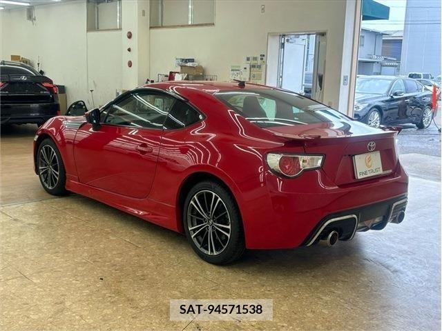 Toyota 86 2014-02 382471-6