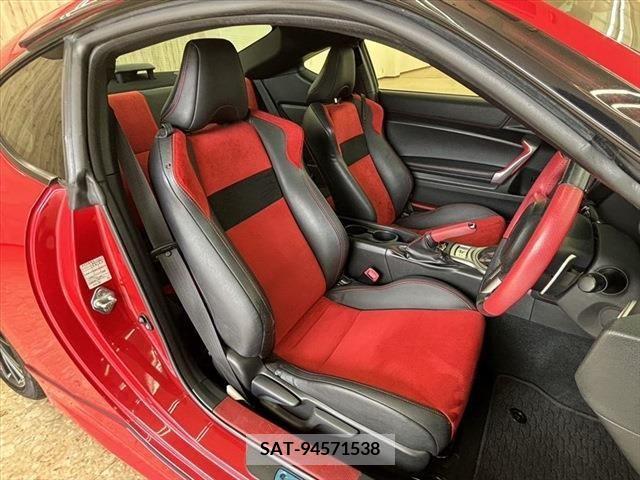 Toyota 86 2014-02 382471-20
