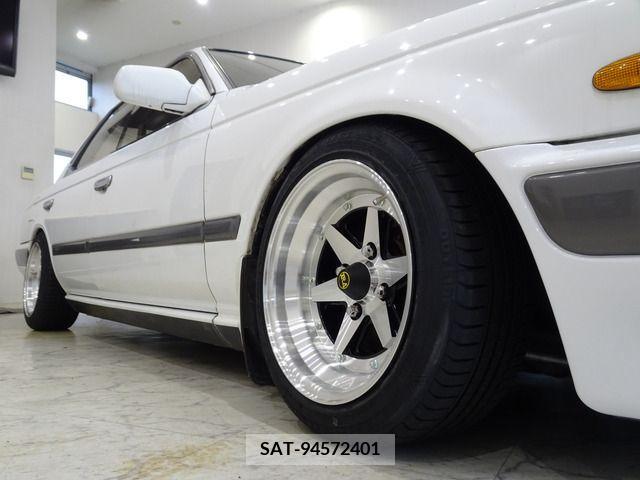 Nissan LAUREL 1990-06 237108-18