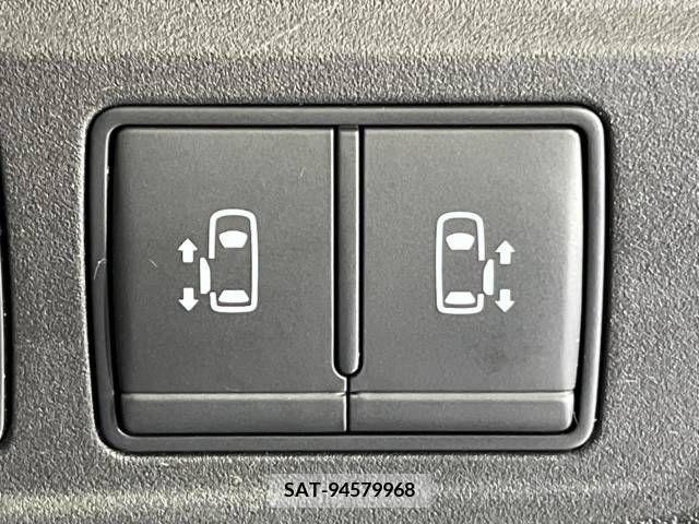 Nissan SERENA 2018-10 224935-6