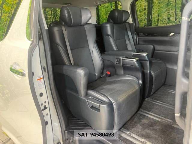 Toyota VELLFIRE 2018-04 369697-10