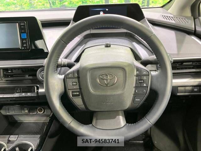 Toyota PRIUS 2023-04 282091-11