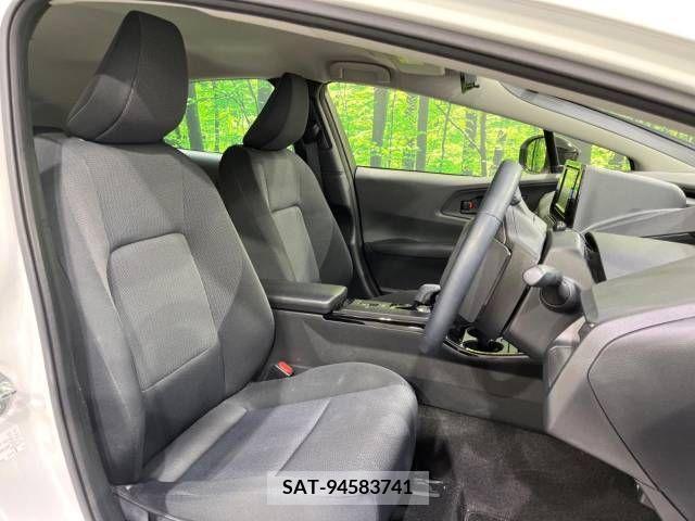 Toyota PRIUS 2023-04 282091-8