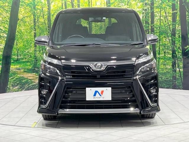 Toyota VOXY 2019-05 196789-15