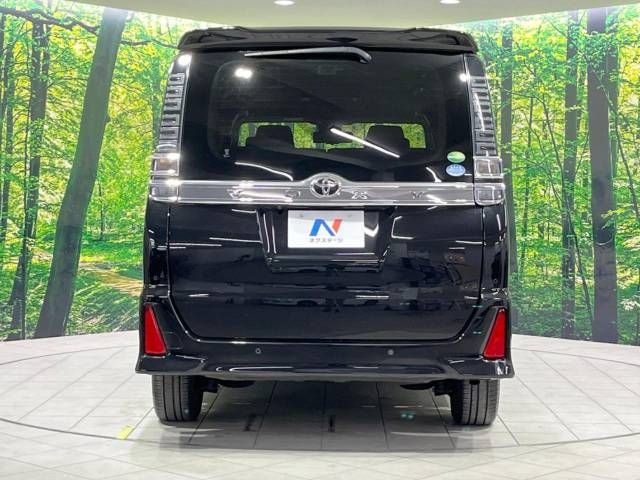 Toyota VOXY 2019-05 196789-16
