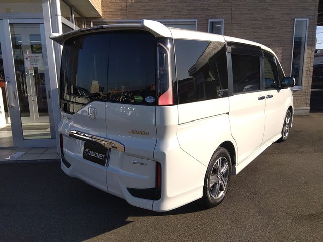 Honda e 2021-03 16326-1
