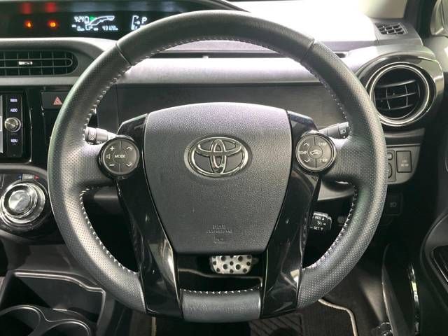 Toyota AQUA 2018-03 183366-11