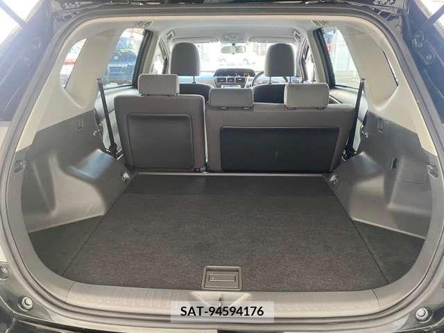 Toyota PRIUS ALPHA 2014-03 328592-9