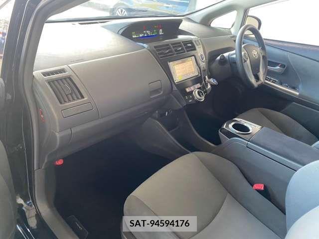 Toyota PRIUS ALPHA 2014-03 328592-6