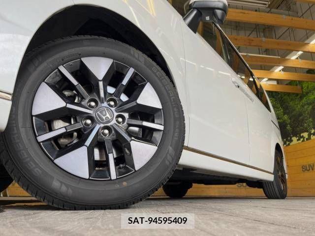 Honda STEP WGN 2022-07 324721-14