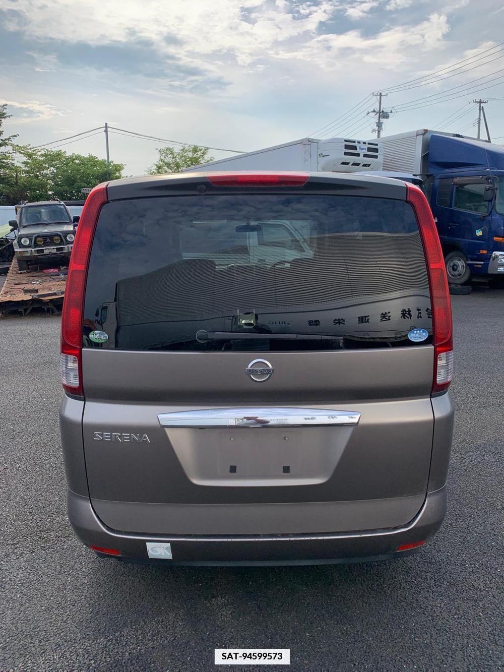 Nissan SERENA 2018-12 334613-3