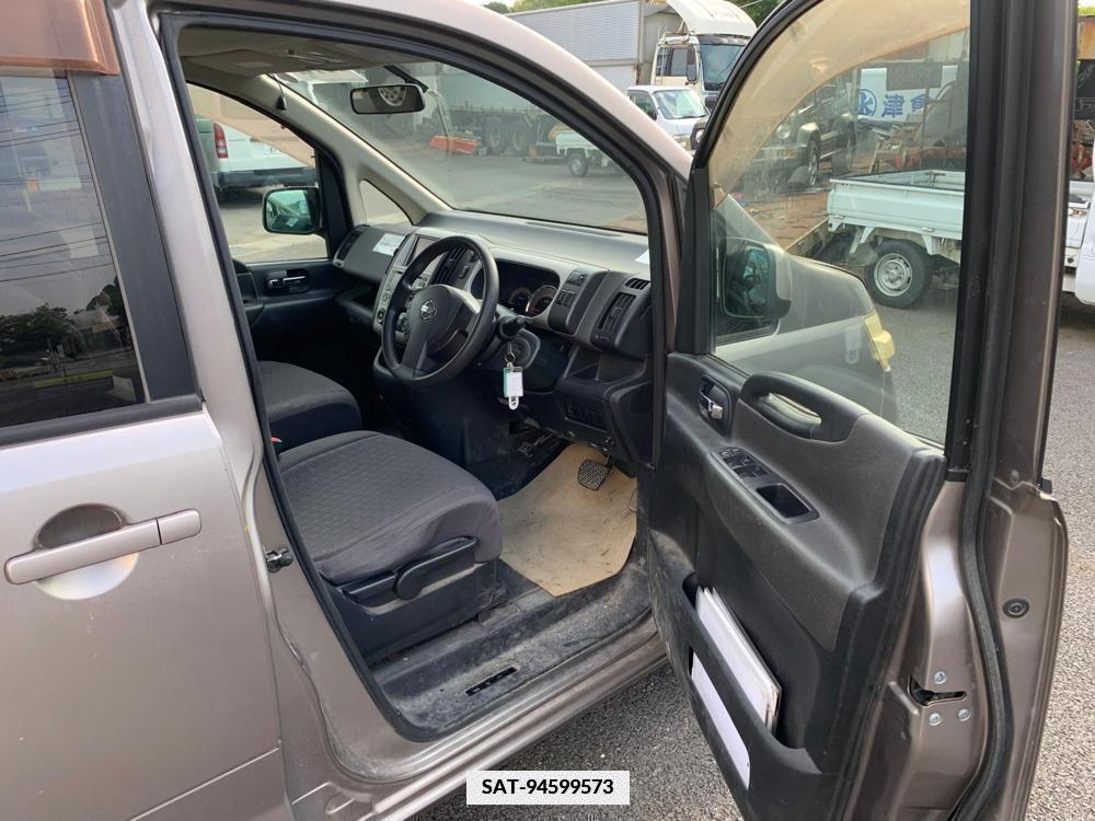 Nissan SERENA 2018-12 334613-8