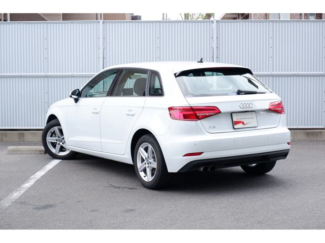 Audi A3 2020-09 11989-2