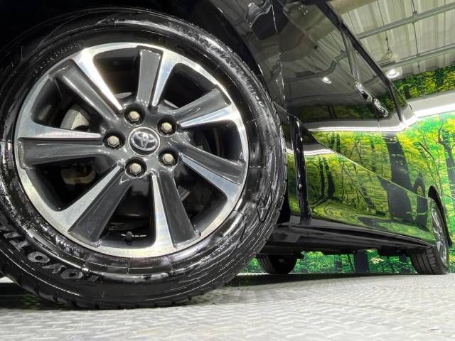 Toyota VOXY 2019-03 180570-13