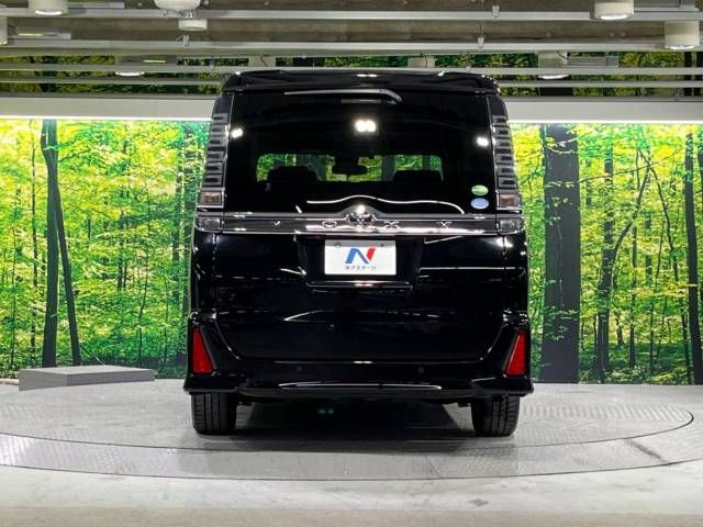 Toyota VOXY 2019-03 180570-15