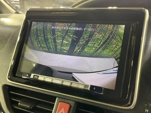 Toyota VOXY 2019-03 180570-3