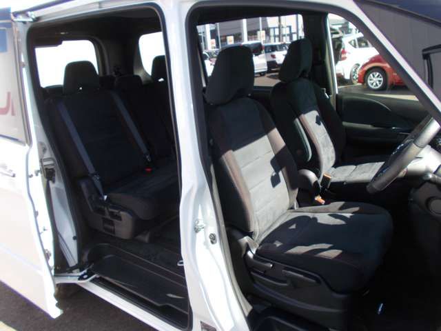 Nissan SERENA 2018-07 3605-11