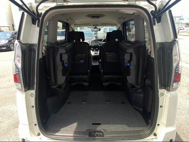 Nissan SERENA 2018-05 19987-19