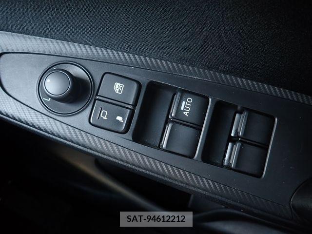 Mazda DEMIO 2017-04 301896-11