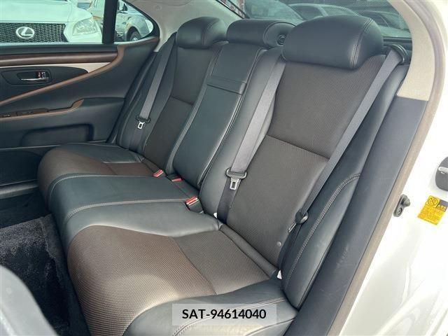 Lexus LS 2013-04 201768-19