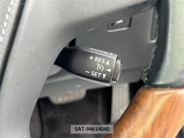 Lexus LS 2013-04 201768-13