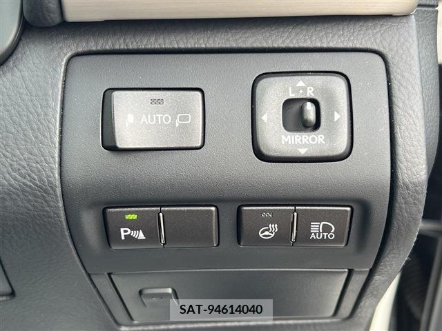 Lexus LS 2013-04 201768-14