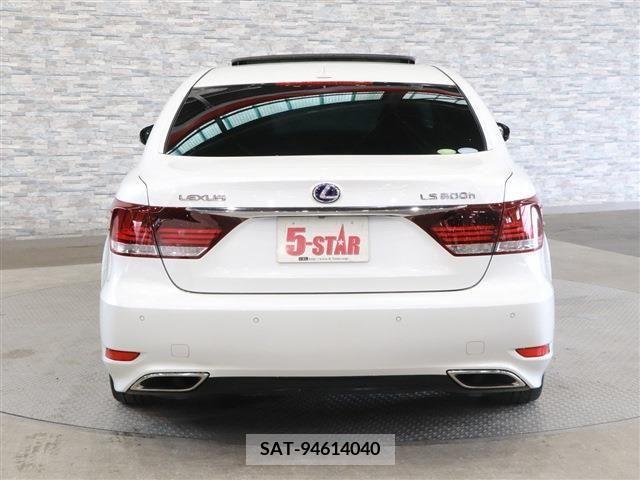 Lexus LS 2013-04 201768-9