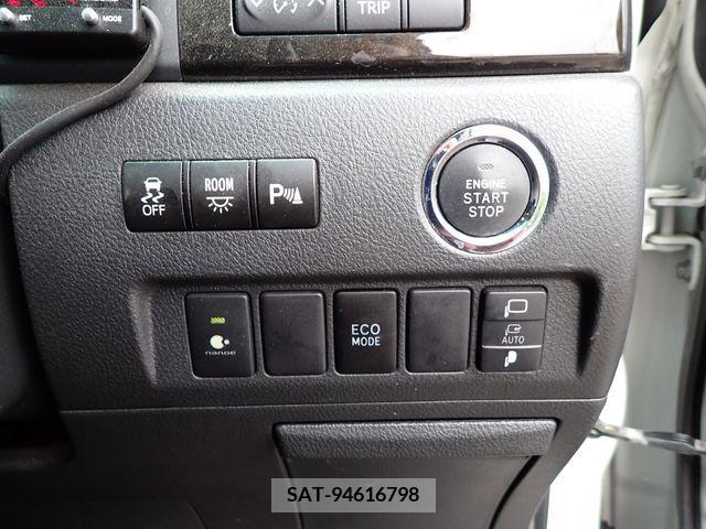 Toyota VELLFIRE 2014-02 379830-17