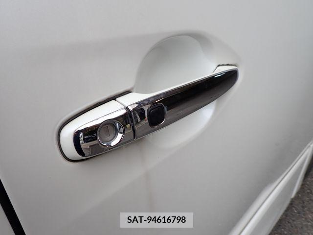 Toyota VELLFIRE 2014-02 379830-7