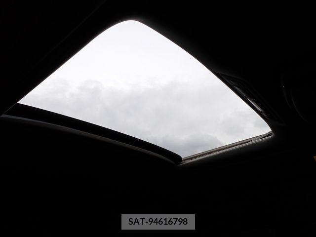 Toyota VELLFIRE 2014-02 379830-27