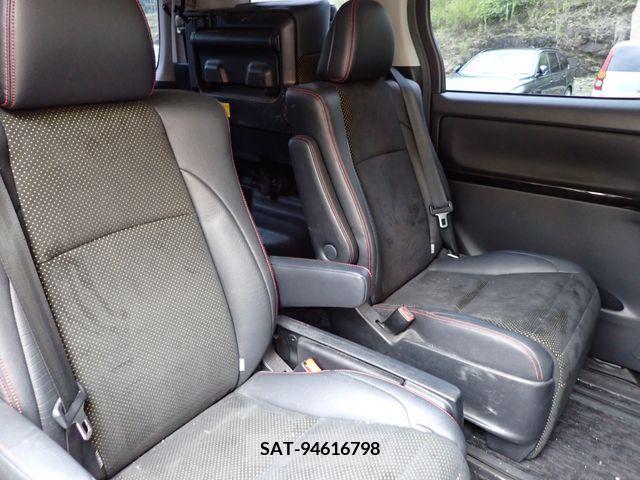 Toyota VELLFIRE 2014-02 379830-19