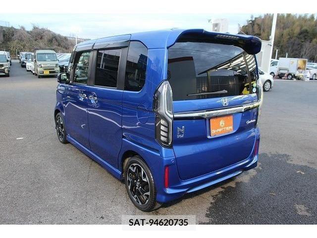 Honda N BOX CUSTOM 2017-10 225760-8