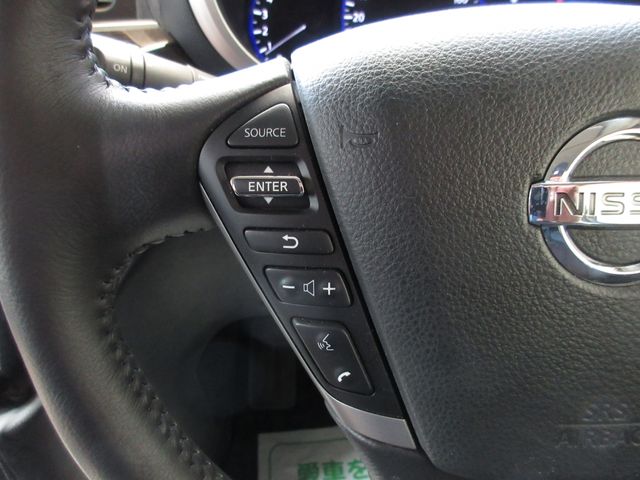 Nissan ELGRAND 2010-08 22544-22
