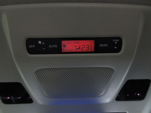 Nissan ELGRAND 2010-08 22544-26