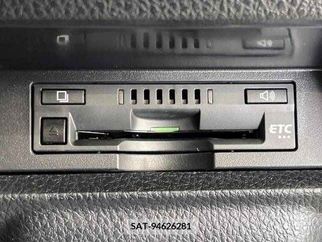 Toyota VOXY 2019-04 289233-6
