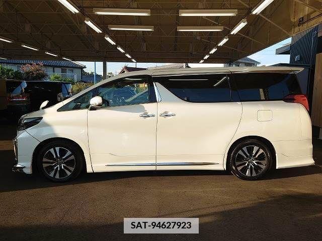 Toyota ALPHARD 2018-04 355433-15