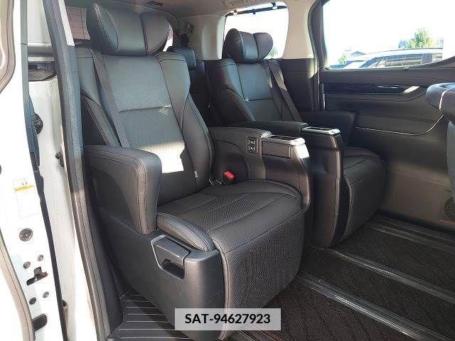 Toyota ALPHARD 2018-04 355433-10